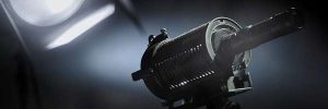 Dedolight mit Adapter und Flashlight im Stuioumfeld