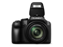 pf_lumix-fz82_vorne_blitz