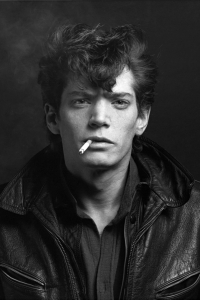 Mapplethorpe: Look at the Pictures