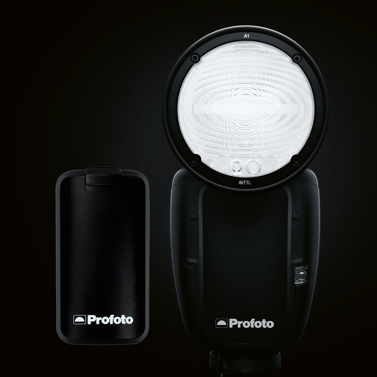 Profoto-A1-Battery-Portrait | ProfiFoto