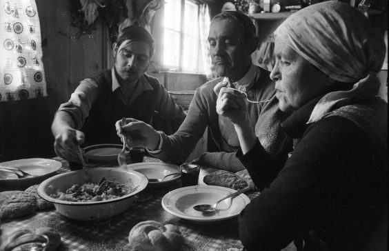 Fotoarchiv in München eingetroffen