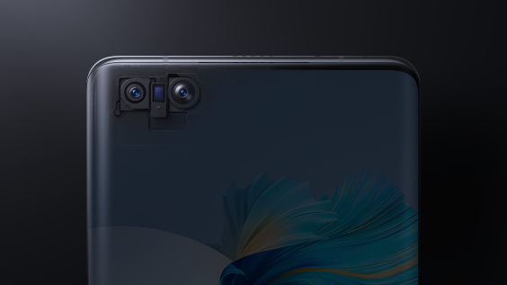 Mit Leica 3-fach-Kamera