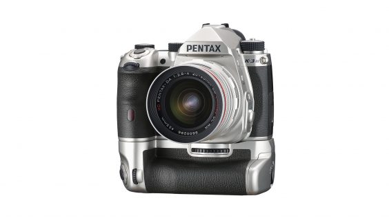 High Tech Traditionalistin