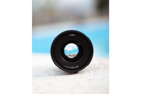 Kompakte Festbrennweite