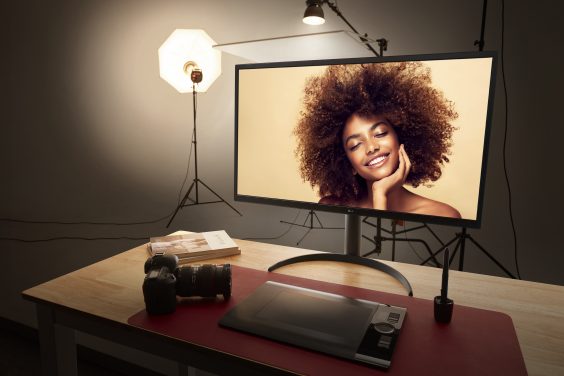 OLED-Spitzentechnik für Kreativprofis