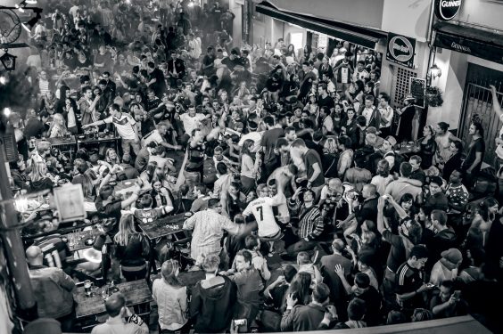 Triebwerk zum EMOP Berlin