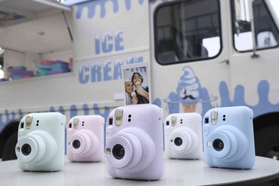 INSTAX mini 12 Sofortbildkamera