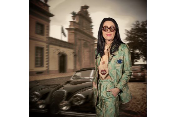 CINDY SHERMAN – ANti-Fashion