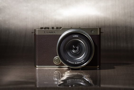 LUMIX S9 „Titanium Gold“