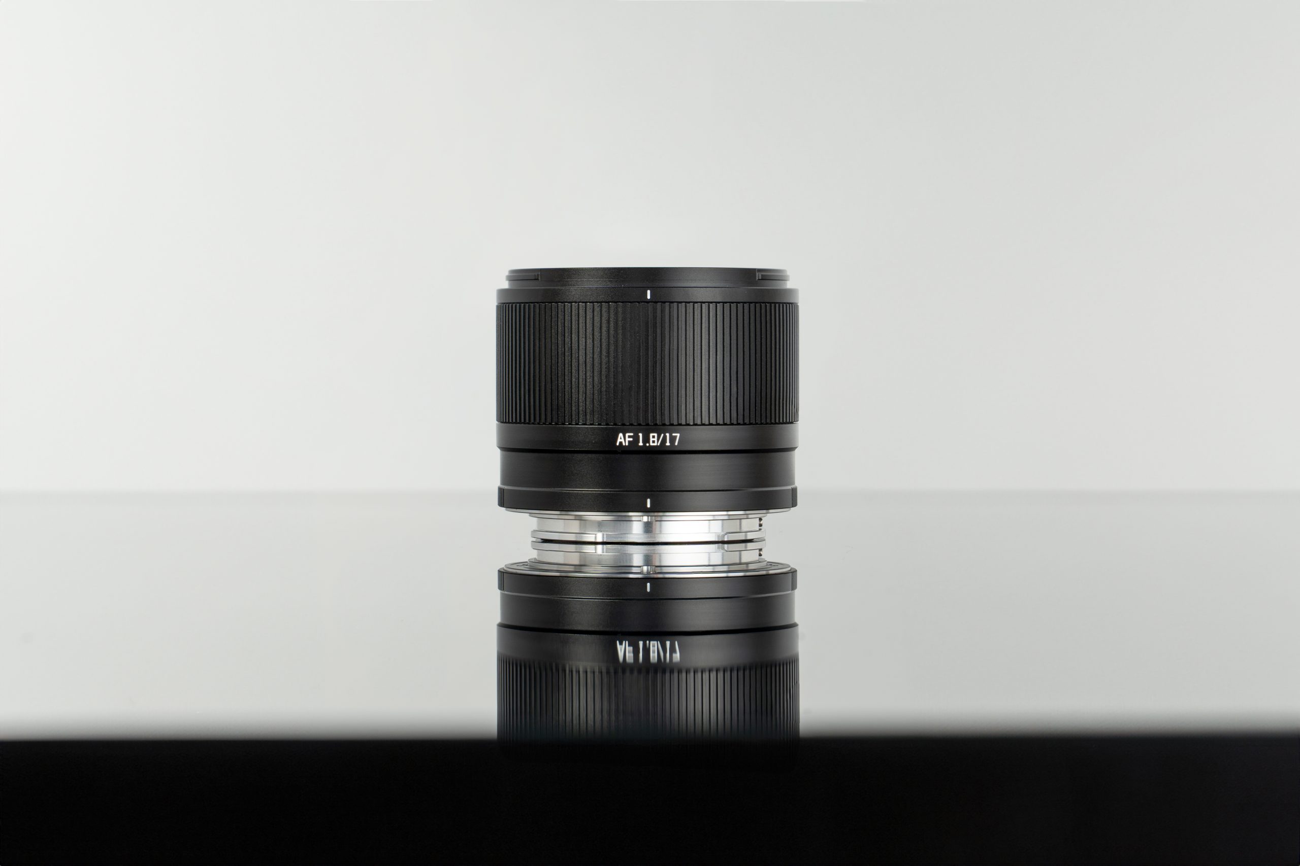 AF 17mm f/1.8 Air