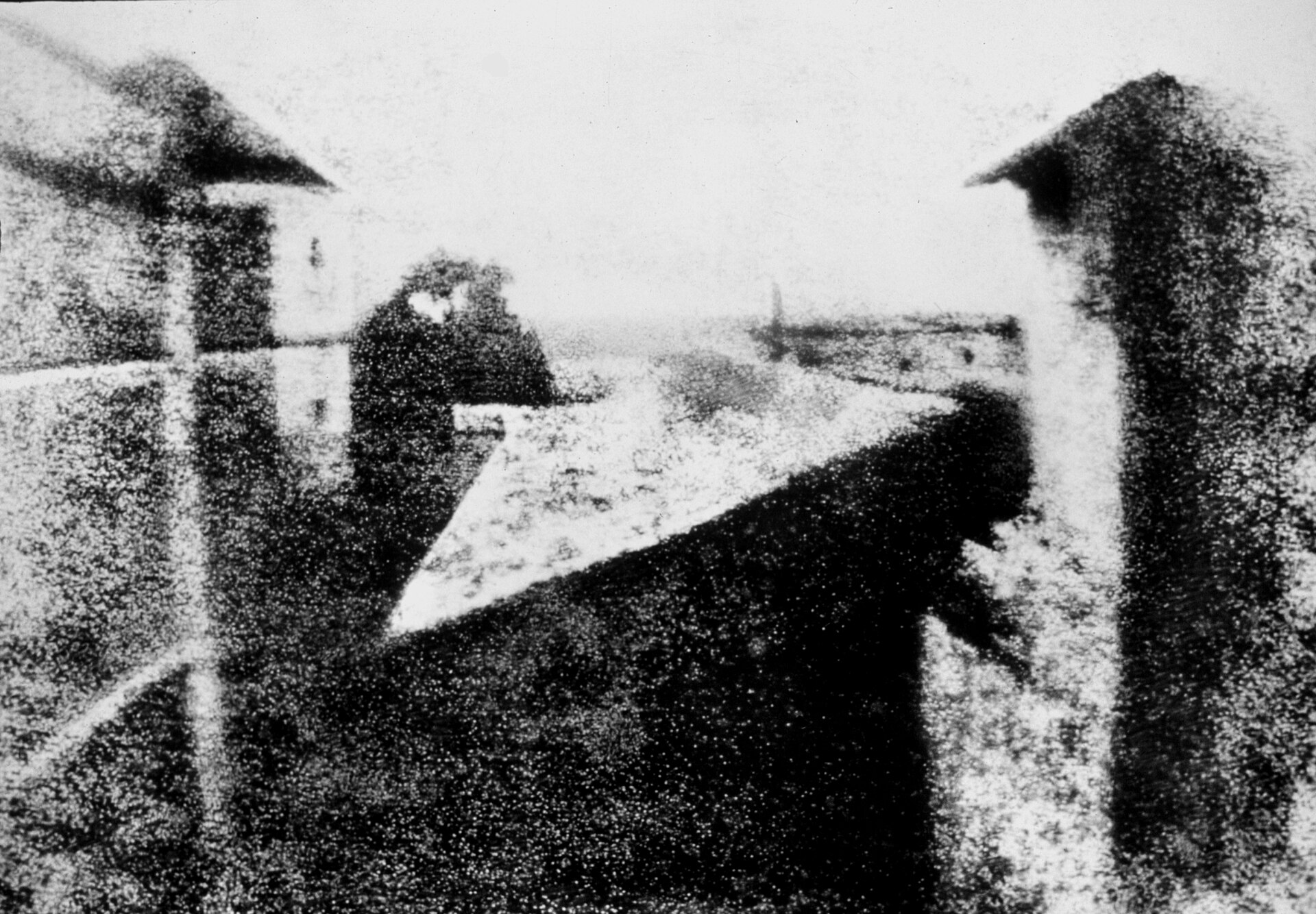 Das erste Foto ist jünger als die Fotografie