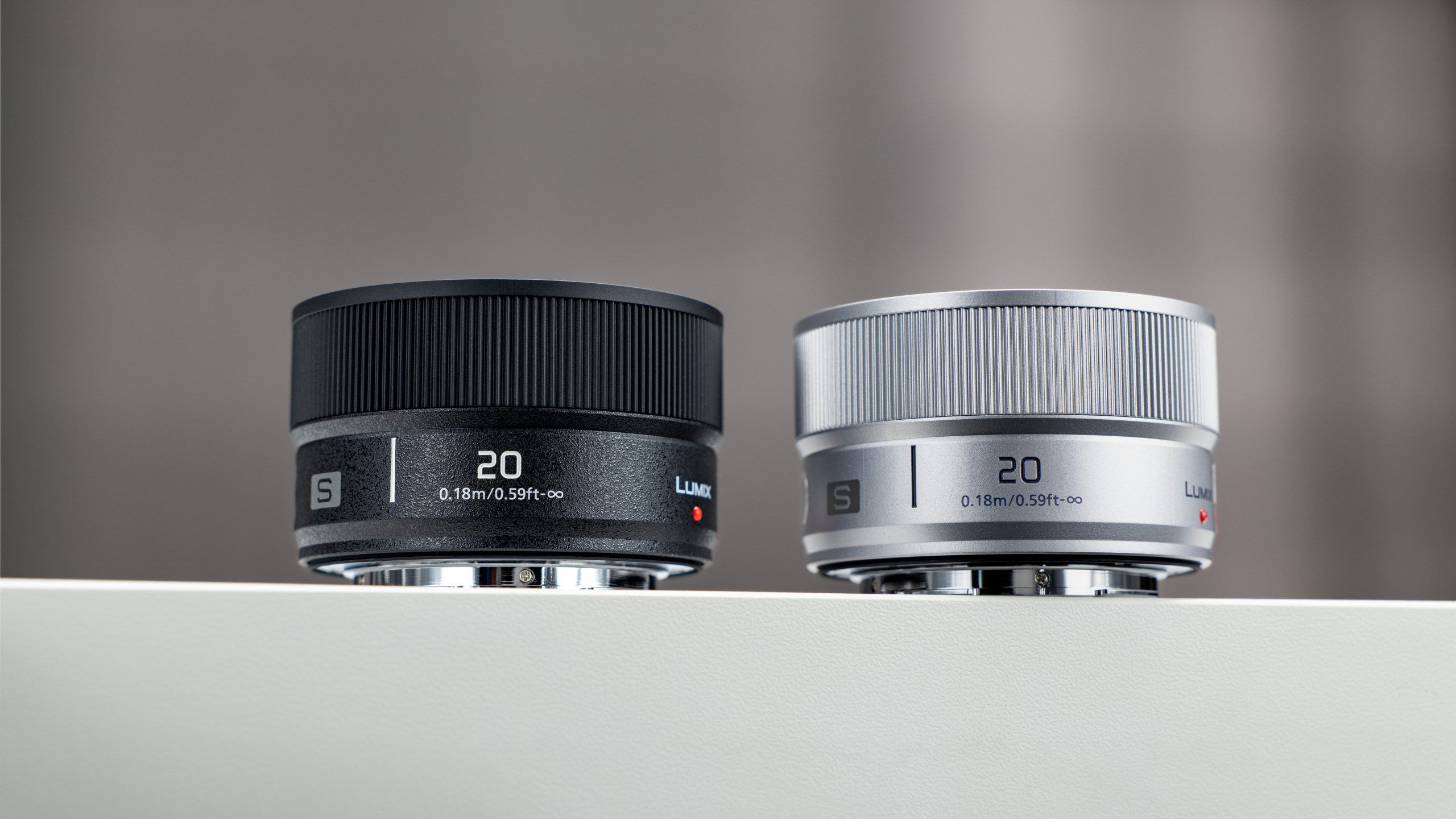 20 mm F2.5 und neue Firmware
